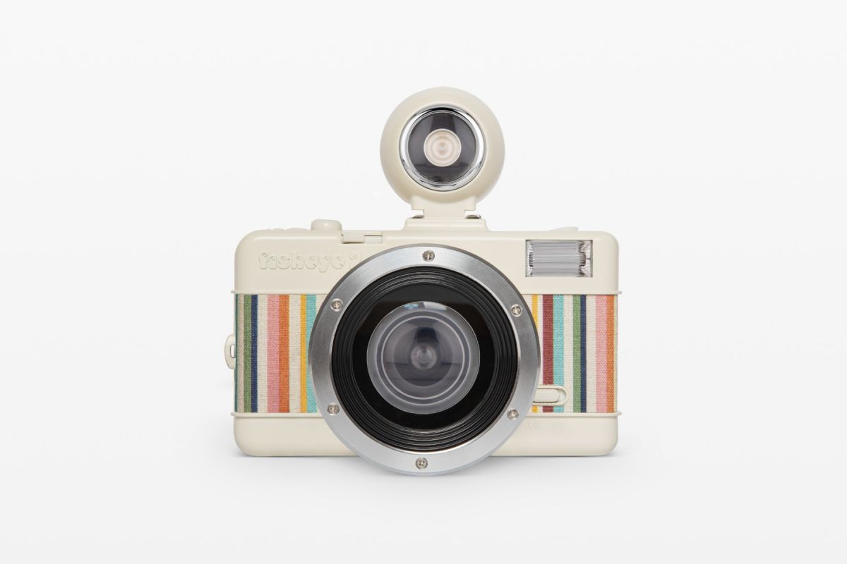 Lomography Fisheye No. 2 Camera, 35 mm with 170 Degree Lens, Edition Acapulco La Quebrada