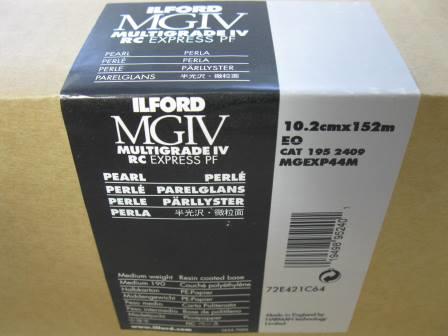 Ilford MultiGrade IV RC Express Paper 4" x 500' (10.2cm x 152m) Roll Pearl