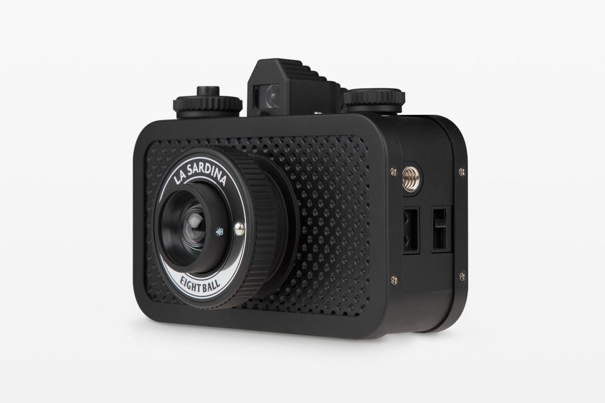 Lomography La Sardina Camera, 35 mm Wide Angle Lens, 8 Ball Edition