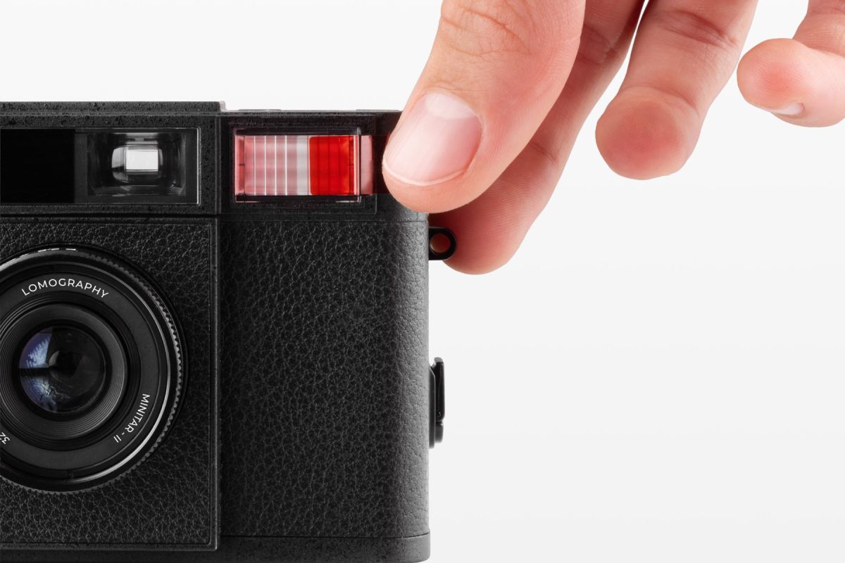 Lomography Lomo MC-A, 35 mm Film Camera, Black